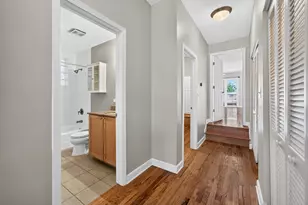 2633 W Belmont Ave, Chicago, IL 60618 - Photo 15