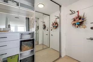 1455 N Sandburg Terrace, Chicago, IL 60610 - Photo 21