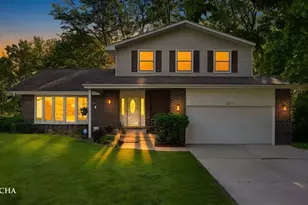 2717 Bordeaux Pl, Lisle, IL 60532 - Photo 1