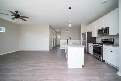 532 Anjali Court #R, Sycamore, IL 60178 - Photo 5
