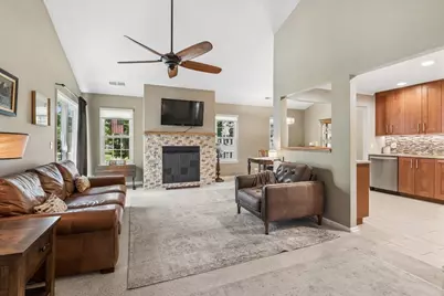 616 Edinburgh Lane #B, Prospect Heights, IL 60070 - Photo 3