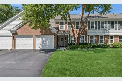 616 Edinburgh Lane #B, Prospect Heights, IL 60070 - Photo 1