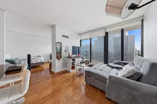 225 N Columbus St, Chicago, IL 60601 - Photo 3