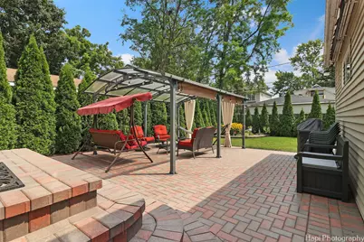 1569 Sherman Place, Des Plaines, IL 60016 - Photo 9