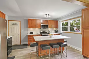1569 Sherman Pl, Des Plaines, IL 60016 - Photo 11