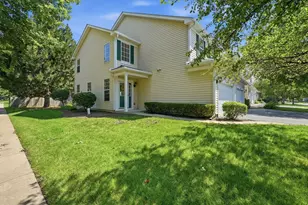 2759 Sheridan Ct, Naperville, IL 60563 - Photo 3