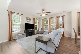 2759 Sheridan Ct, Naperville, IL 60563 - Photo 9