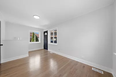 6332 N Mobile Avenue, Chicago, IL 60646 - Photo 11