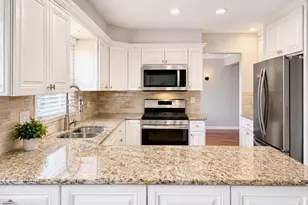 5N575 Abilene Trail, Bloomingdale, IL 60108 - Photo 3