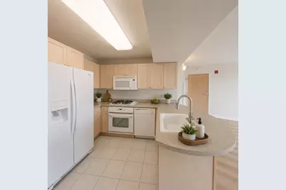 1720 Maple Avenue #2170, Evanston, IL 60201 - Photo 11