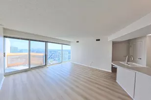 1720 Maple Ave, Evanston, IL 60201 - Photo 5