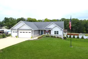 9807 Northridge Cir, Clifton, IL 61727 - Photo 31