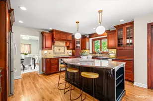 80 Bunting Ln, Naperville, IL 60565 - Photo 7