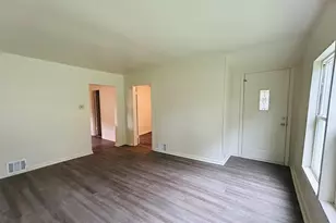 6415 N Shore Ave, Spring Grove, IL 60081 - Photo 5