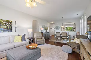 545 Autumn Cir, Pingree Grove, IL 60140 - Photo 11