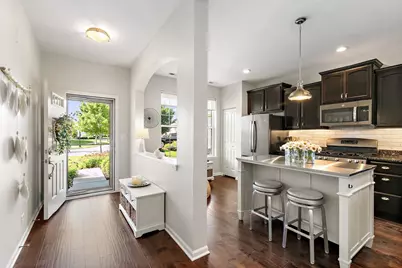 545 Autumn Circle, Pingree Grove, IL 60140 - Photo 3