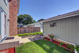 330 Elmwood Ln, Bloomingdale, IL 60108 - Photo 19