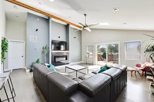 1721 S Cumberland Ave, Park Ridge, IL 60068 - Photo 9