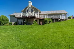 7887 Canterbury Ridge, South Beloit, IL 61080 - Photo 57