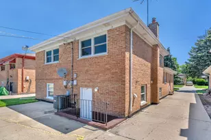 516 Exchange Ave, Calumet City, IL 60409 - Photo 5