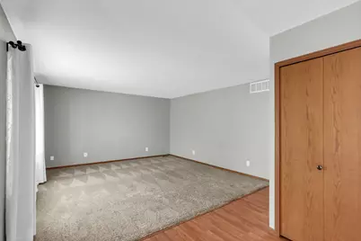 3205 Timberline Drive, Champaign, IL 61822 - Photo 7