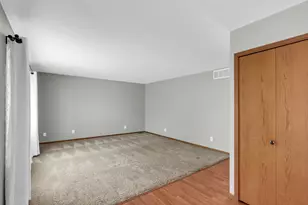 3205 Timberline Dr, Champaign, IL 61822 - Photo 7