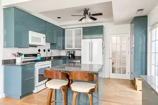 [Address not provided], Oak Park, IL 60302 - Photo 3