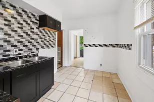 2100 S 10th Ave, Maywood, IL 60153 - Photo 11