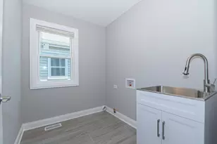 55 W 77th Pl, Chicago, IL 60620 - Photo 9