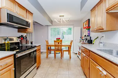 840 Dighton Lane, Schaumburg, IL 60173 - Photo 9