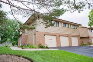 840 Dighton Ln, Schaumburg, IL 60173 - Photo 1