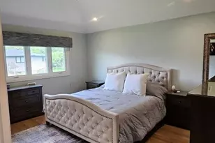 12817 S Surrey Ct, Palos Park, IL 60464 - Photo 9