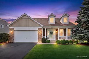 2911 Grande Trail, Yorkville, IL 60560 - Photo 1