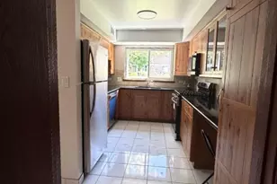31 Buckingham Ln, Buffalo Grove, IL 60089 - Photo 5