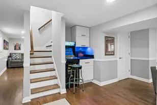 5305 W Addison St, Chicago, IL 60641 - Photo 23