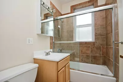 871 W Cornelia Avenue #1, Chicago, IL 60657 - Photo 5