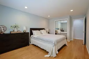 170 Manchester Dr, Buffalo Grove, IL 60089 - Photo 15