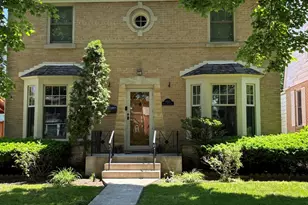6843 Tripp Ave, Lincolnwood, IL 60712 - Photo 1