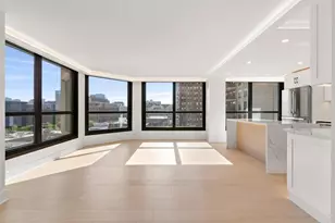 1030 N State St, Chicago, IL 60610 - Photo 5