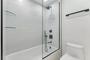 1030 N State St, Chicago, IL 60610 - Photo 21