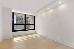 1030 N State St, Chicago, IL 60610 - Photo 17