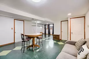1037 31st Ave, Bellwood, IL 60104 - Photo 7
