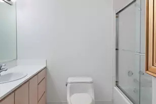 233 E Erie St, Chicago, IL 60611 - Photo 13