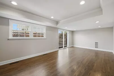 [Address not provided], Morton Grove, IL 60053 - Photo 13