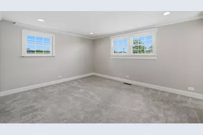 [Address not provided], Morton Grove, IL 60053 - Photo 23
