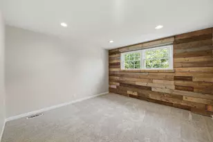 [Address not provided], Morton Grove, IL 60053 - Photo 27