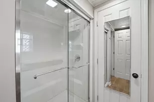[Address not provided], Morton Grove, IL 60053 - Photo 33