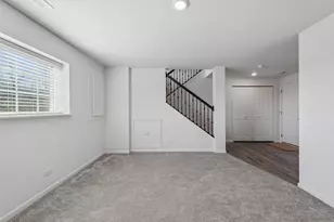 511 Cimmaron Cir, Crystal Lake, IL 60012 - Photo 17