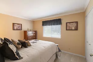 1080 Victoria Dr, Fox River Grove, IL 60021 - Photo 17