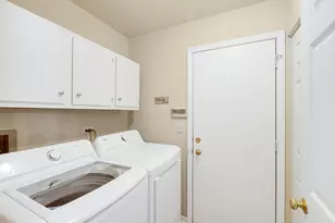 1080 Victoria Dr, Fox River Grove, IL 60021 - Photo 17